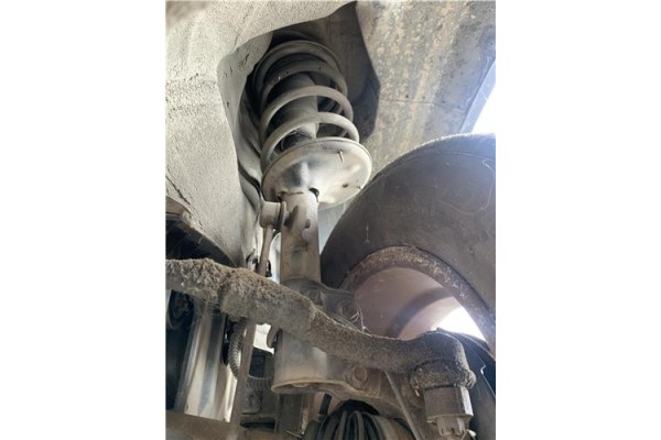 Recambio de amortiguador delantero derecho para hyundai tucson (jm) 2.0 referencia OEM IAM 546612E500  