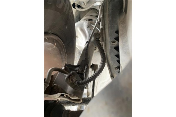 Recambio de amortiguador delantero derecho para hyundai tucson (jm) 2.0 referencia OEM IAM 546612E500  