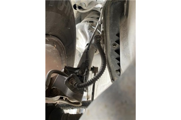 Recambio de amortiguador delantero derecho para hyundai tucson (jm) 2.0 referencia OEM IAM 546612E500  