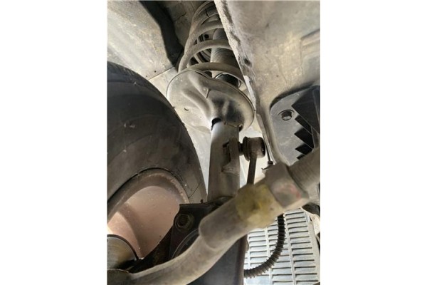 Recambio de amortiguador delantero izquierdo para hyundai tucson (jm) 2.0 referencia OEM IAM 546512E500  