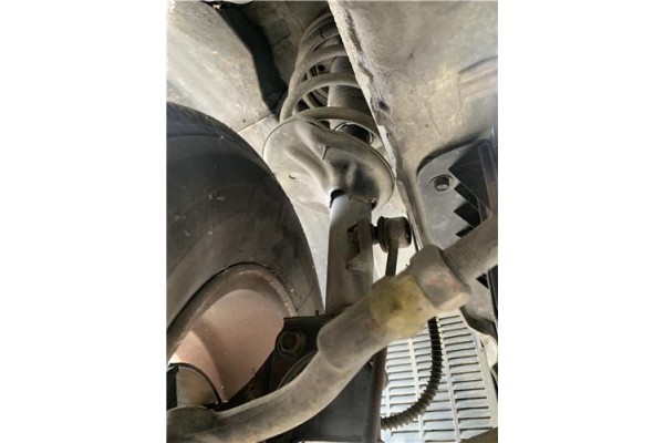 Recambio de amortiguador delantero izquierdo para hyundai tucson (jm) 2.0 referencia OEM IAM 546512E500  