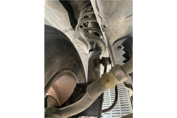 Recambio de amortiguador delantero izquierdo para hyundai tucson (jm) 2.0 referencia OEM IAM 546512E500  