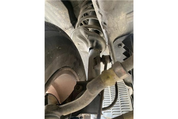 Recambio de amortiguador delantero izquierdo para hyundai tucson (jm) 2.0 referencia OEM IAM 546512E500  