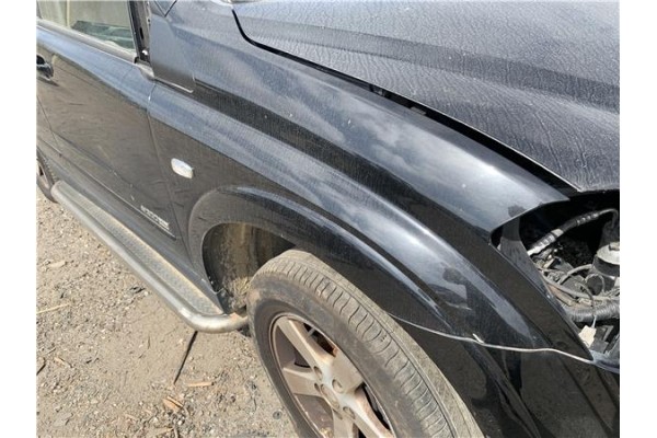Recambio de aleta delantero derecha para ssangyong kyron 2.0 200 xdi referencia OEM IAM 5182109100  