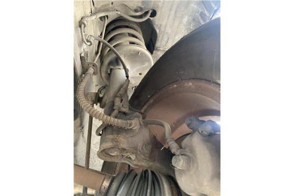 Recambio de amortiguador delantero izquierdo para hyundai tucson (jm) 2.0 referencia OEM IAM 546512E500  