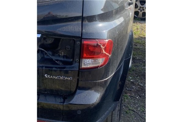 Recambio de bomba combustible para ssangyong kyron 2.0 200 xdi referencia OEM IAM 2232009400  