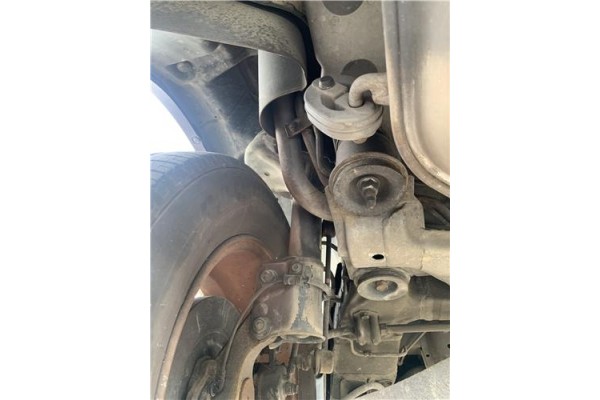 Recambio de amortiguador trasero izquierdo para hyundai tucson (jm) 2.0 referencia OEM IAM 553512E501  
