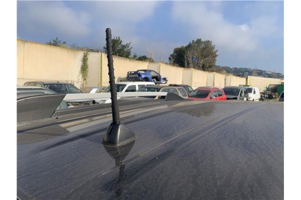 Recambio de antena electrica para hyundai tucson (jm) 2.0 referencia OEM IAM 962502E550 9,63E+205 