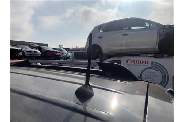 Recambio de antena electrica para hyundai tucson (jm) 2.0 referencia OEM IAM 962502E550 9,63E+205 