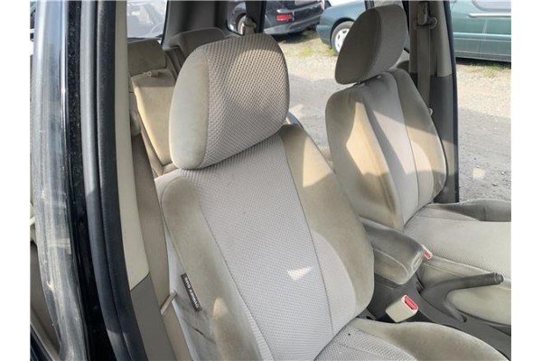Recambio de asiento delantero derecho para hyundai tucson (jm) 2.0 referencia OEM IAM 884002E550  