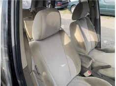 Recambio de asiento delantero derecho para hyundai tucson (jm) 2.0 referencia OEM IAM 884002E550  