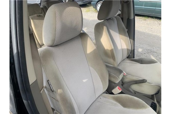 Recambio de asiento delantero derecho para hyundai tucson (jm) 2.0 referencia OEM IAM 884002E550  