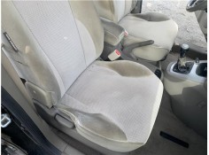Recambio de asiento delantero derecho para hyundai tucson (jm) 2.0 referencia OEM IAM 884002E550  