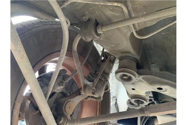 Recambio de barra estabilizadora trasero para hyundai tucson (jm) 2.0 referencia OEM IAM 555102E100  