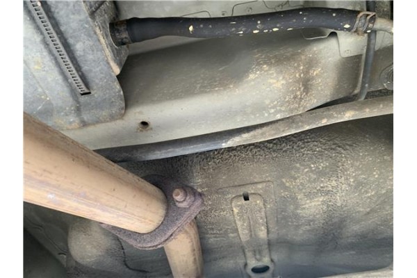 Recambio de barra estabilizadora trasero para hyundai tucson (jm) 2.0 referencia OEM IAM 555102E100  