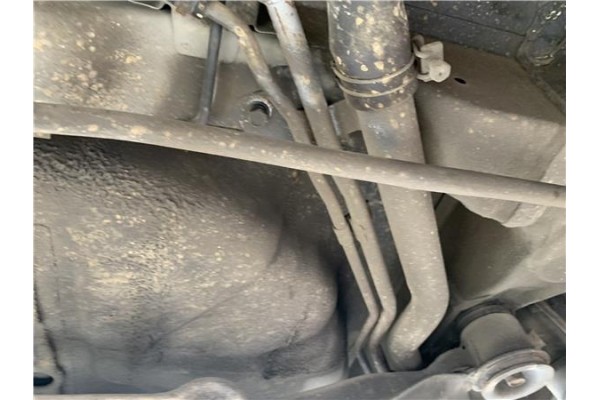 Recambio de barra estabilizadora trasero para hyundai tucson (jm) 2.0 referencia OEM IAM 555102E100  