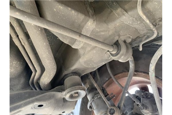 Recambio de barra estabilizadora trasero para hyundai tucson (jm) 2.0 referencia OEM IAM 555102E100  