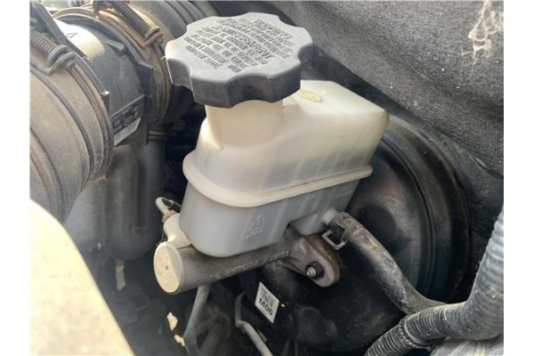 Recambio de bomba freno para hyundai tucson (jm) 2.0 referencia OEM IAM 585102E100  