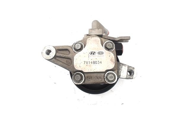 Recambio de bomba servodireccion para hyundai tucson (jm) 2.0 referencia OEM IAM 571002E000 7X14B034 