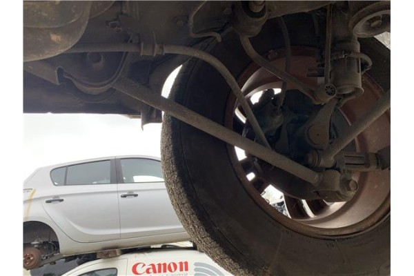 Recambio de brazo inferior trasero derecho para hyundai tucson (jm) 2.0 referencia OEM IAM 551102E101 5,51E+07 