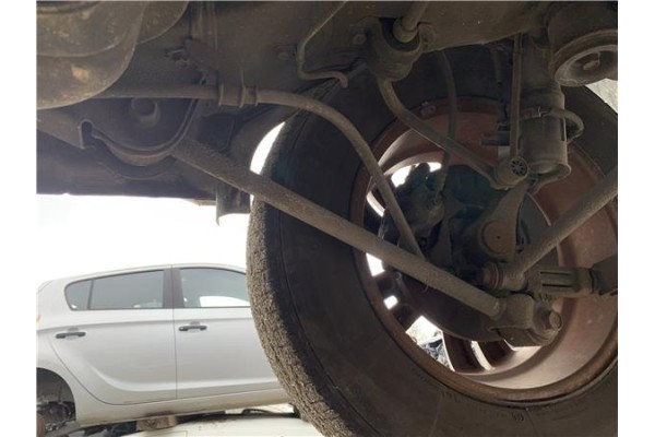 Recambio de brazo inferior trasero derecho para hyundai tucson (jm) 2.0 referencia OEM IAM 551102E101 5,51E+07 