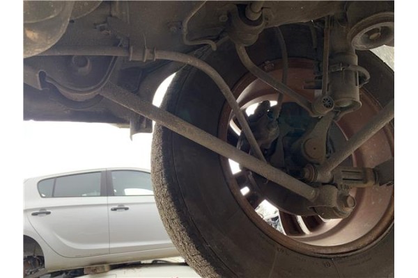 Recambio de brazo inferior trasero derecho para hyundai tucson (jm) 2.0 referencia OEM IAM 551102E101 5,51E+07 