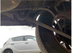 Recambio de brazo inferior trasero derecho para hyundai tucson (jm) 2.0 referencia OEM IAM 551102E101 5,51E+07 
