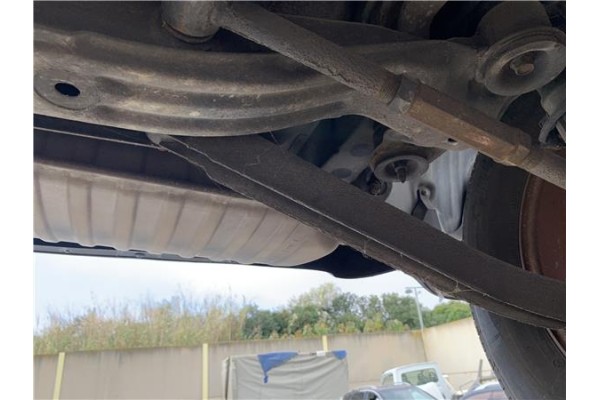 Recambio de brazo inferior trasero izquierdo para hyundai tucson (jm) 2.0 referencia OEM IAM 552102E000 5,52E+105 