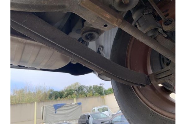 Recambio de brazo inferior trasero izquierdo para hyundai tucson (jm) 2.0 referencia OEM IAM 552102E000 5,52E+105 