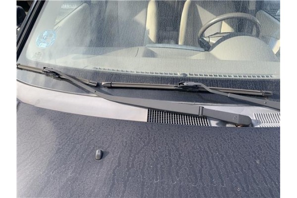 Recambio de brazo limpiaparabrisas delantero derecho para hyundai tucson (jm) 2.0 referencia OEM IAM 983212E001  