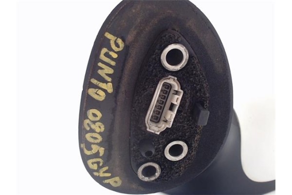 Recambio de retrovisor electrico derecho para fiat iii punto (199) referencia OEM IAM 735465558  