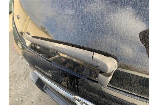 Recambio de brazo limpiaparabrisas trasero para hyundai tucson (jm) 2.0 referencia OEM IAM 988112E500  