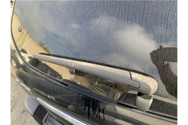 Recambio de brazo limpiaparabrisas trasero para hyundai tucson (jm) 2.0 referencia OEM IAM 988112E500  