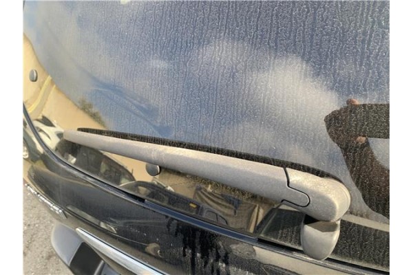 Recambio de brazo limpiaparabrisas trasero para hyundai tucson (jm) 2.0 referencia OEM IAM 988112E500  