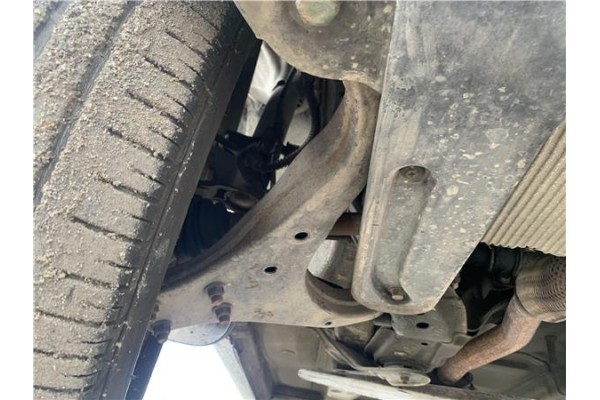 Recambio de brazo suspension delantero derecho para hyundai tucson (jm) 2.0 referencia OEM IAM 545012E000 5,45E+06 