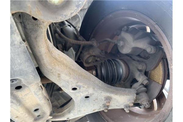 Recambio de brazo suspension delantero izquierdo para hyundai tucson (jm) 2.0 referencia OEM IAM 545002E000 5,45E+06 