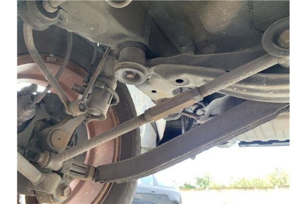 Recambio de brazo suspension trasero derecho para hyundai tucson (jm) 2.0 referencia OEM IAM 552202E010  