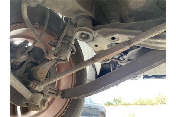 Recambio de brazo suspension trasero derecho para hyundai tucson (jm) 2.0 referencia OEM IAM 552202E010  