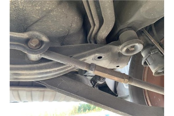 Recambio de brazo suspension trasero izquierdo para hyundai tucson (jm) 2.0 referencia OEM IAM 552202E010  