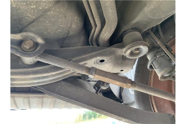 Recambio de brazo suspension trasero izquierdo para hyundai tucson (jm) 2.0 referencia OEM IAM 552202E010  