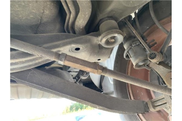 Recambio de brazo suspension trasero izquierdo para hyundai tucson (jm) 2.0 referencia OEM IAM 552202E010  