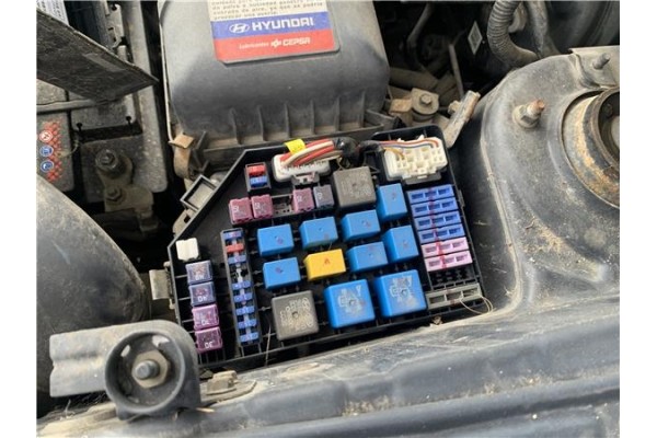 Recambio de caja fusibles/rele para hyundai tucson (jm) 2.0 referencia OEM IAM 912102E000  