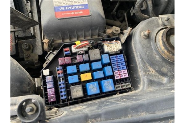 Recambio de caja fusibles/rele para hyundai tucson (jm) 2.0 referencia OEM IAM 912102E000  