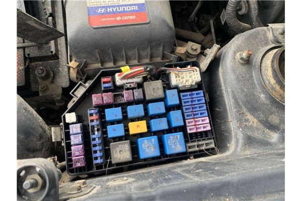 Recambio de caja fusibles/rele para hyundai tucson (jm) 2.0 referencia OEM IAM 912102E000  