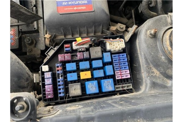 Recambio de caja fusibles/rele para hyundai tucson (jm) 2.0 referencia OEM IAM 912102E000  