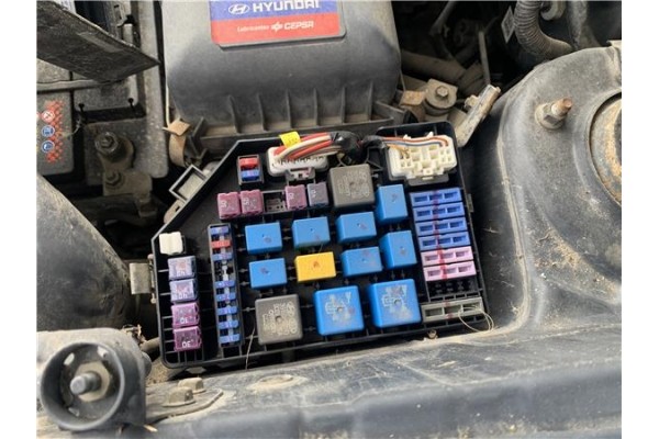 Recambio de caja fusibles/rele para hyundai tucson (jm) 2.0 referencia OEM IAM 912102E000  