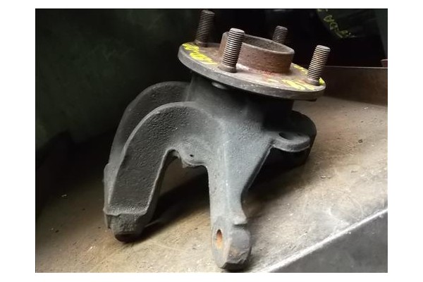 Recambio de mangueta delantero derecha para ford courier 1.8 d referencia OEM IAM   