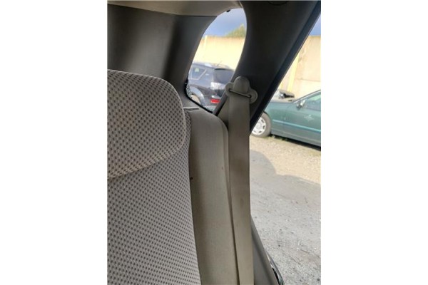 Recambio de cinturon seguridad trasero izquierdo para hyundai tucson (jm) 2.0 referencia OEM IAM 898102E001J9  