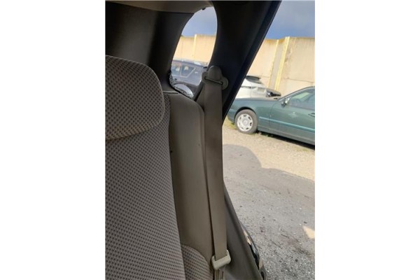 Recambio de cinturon seguridad trasero izquierdo para hyundai tucson (jm) 2.0 referencia OEM IAM 898102E001J9  