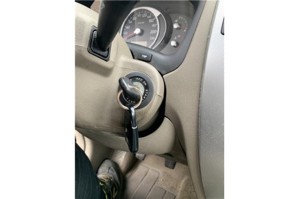 Recambio de clausor para hyundai tucson (jm) 2.0 referencia OEM IAM 819202EA60  